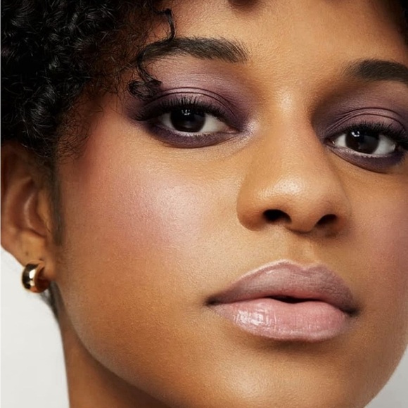 CLINIQUE All About Shadow Quad GOING STEADY - Picture 3 of 14